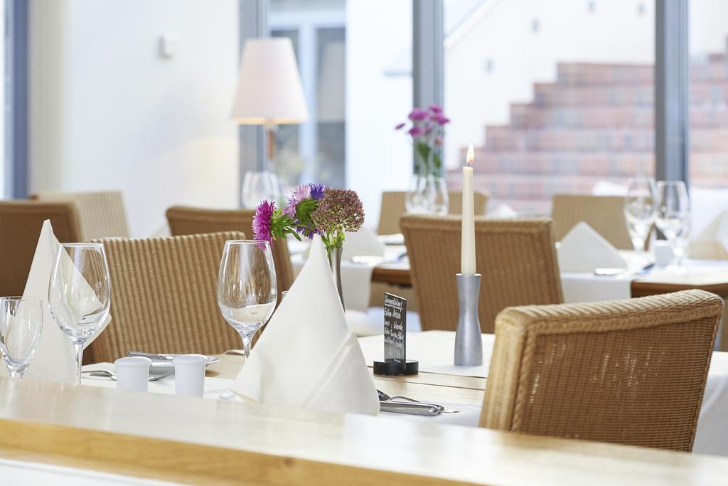 Hotel Kleines Meer Waren  Eksteriør billede